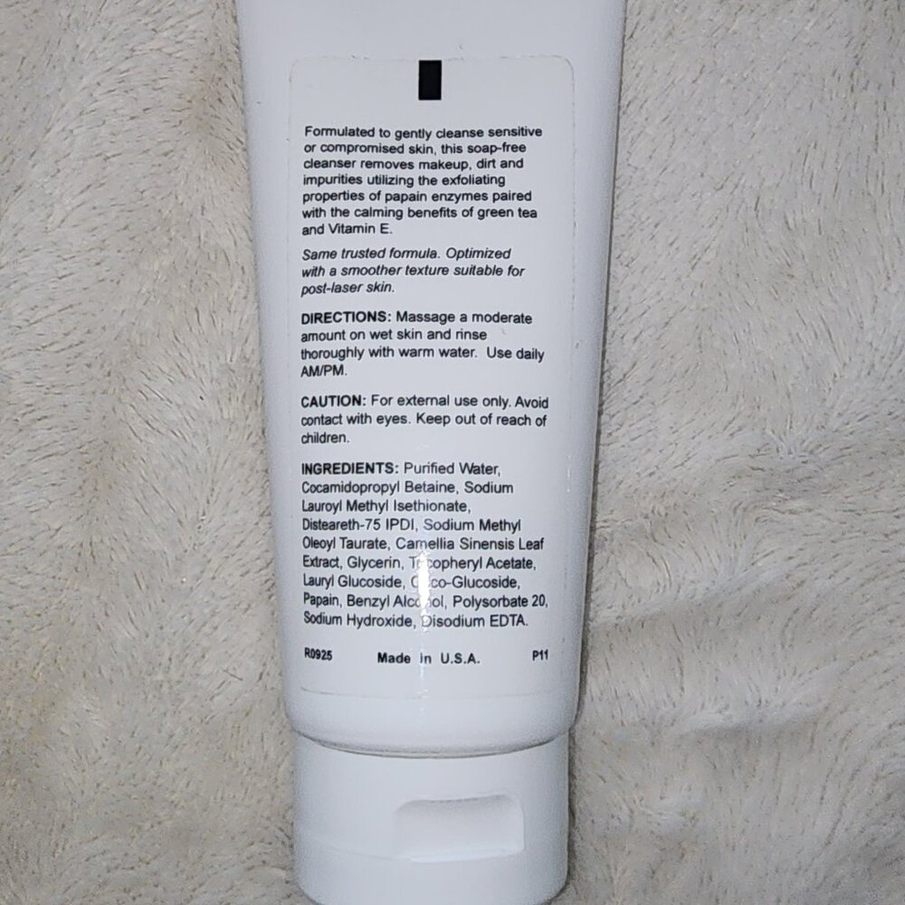 ROWE Plastic Surgery Papaya Enzyme Gentle Cleanser - Picture 3 of 3